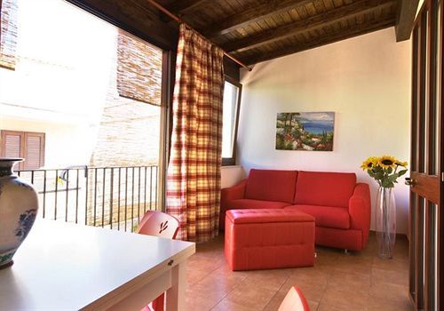Cabrera House 3*