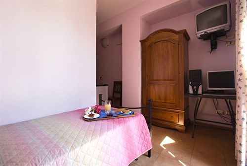 Bed & Breakfast Cabrera House